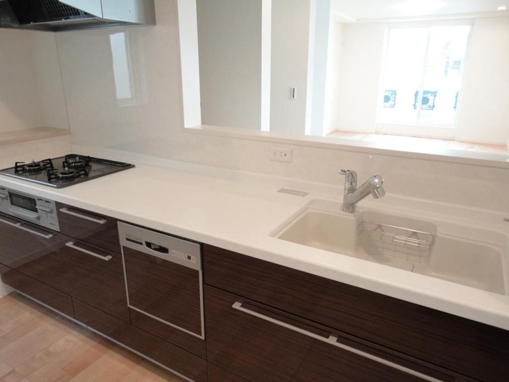 Same specifications photo (kitchen). Same specifications