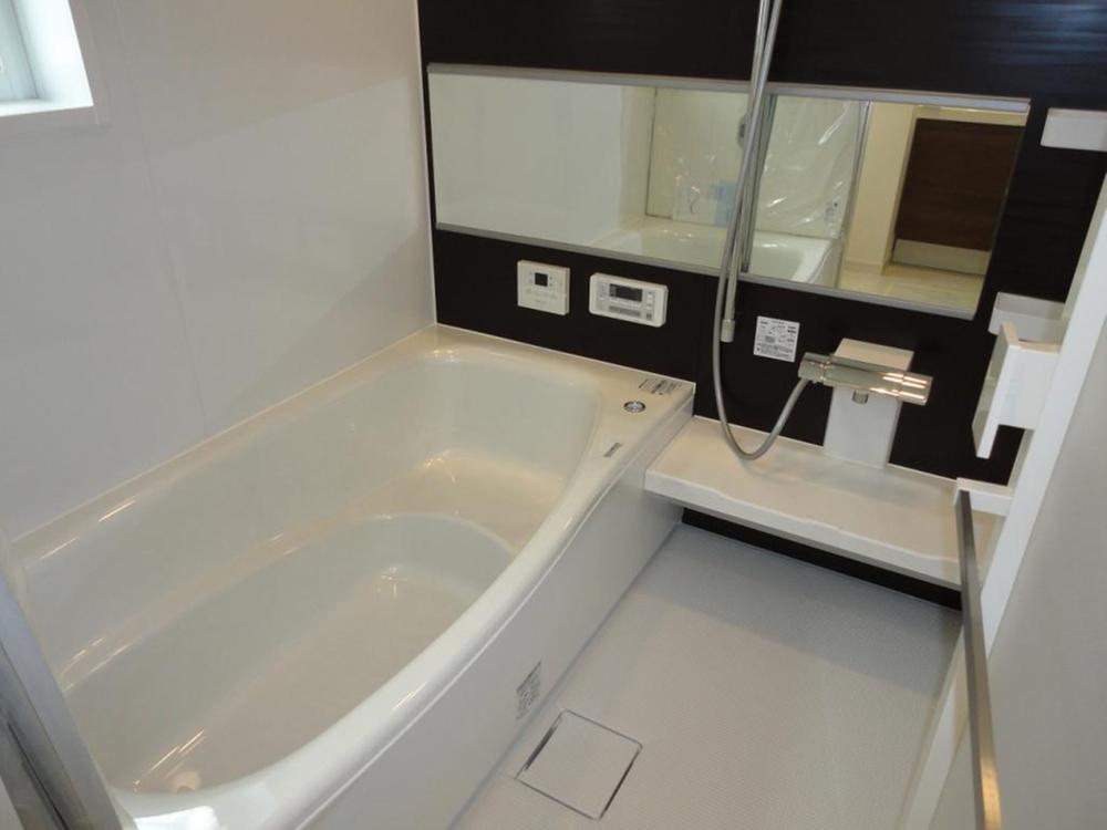 Same specifications photo (bathroom). Same specifications