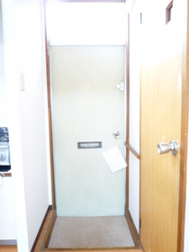 Entrance. Welcome, Welcome.