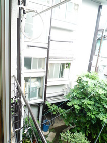 View. Indescribably good old downtown of sight from the window.