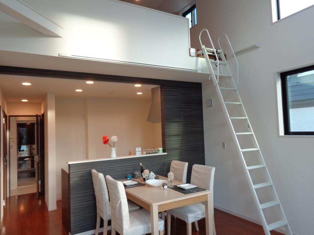 Living. Indoor (12 May 2013) Shooting