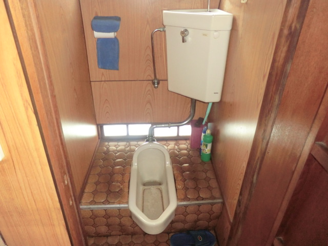 Toilet