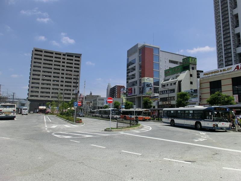 Streets around. 449m to the station roundabout
