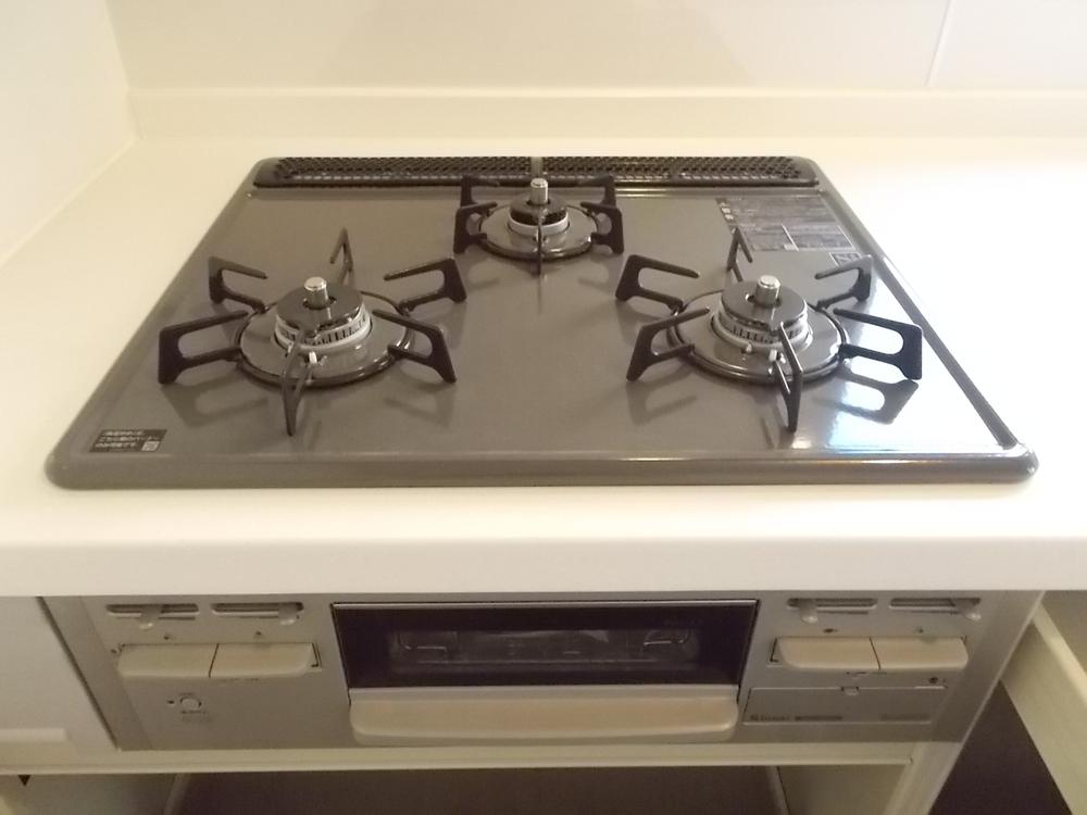 Kitchen. It also can make without hesitation gas stove oil cuisine of care, et al Easy