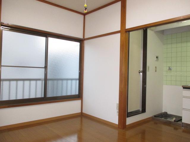 Other room space. Western-style 3