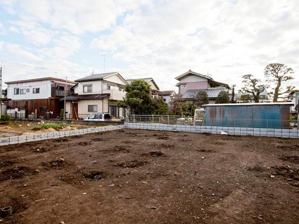 Local appearance photo. B Building