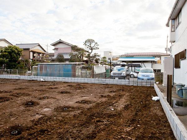 Local appearance photo. D Building