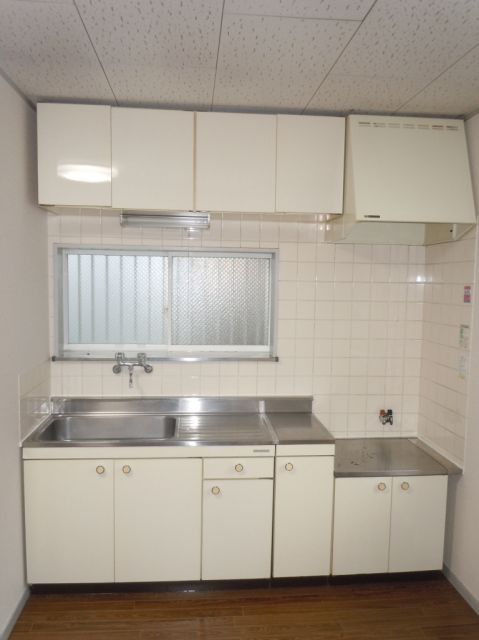 Kitchen. 2-neck Gasukichin correspondence.