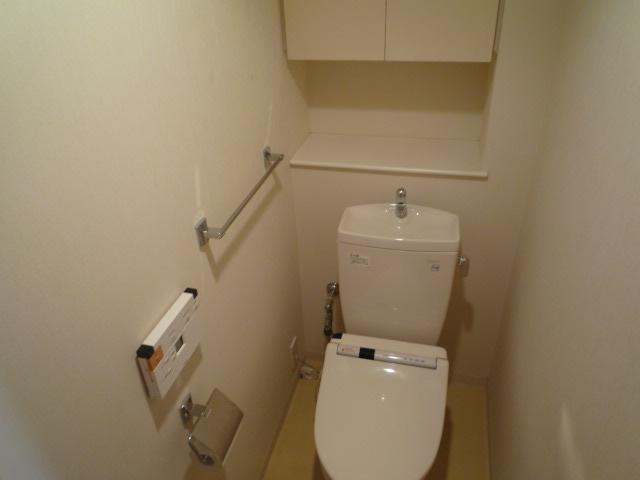 Toilet. Lavatories (September 2013) Shooting