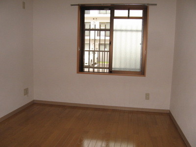 Living and room. Room 2