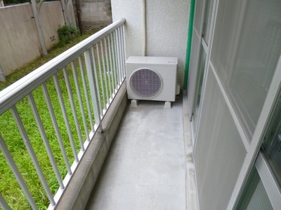 Balcony. Jose also laundry on the veranda.