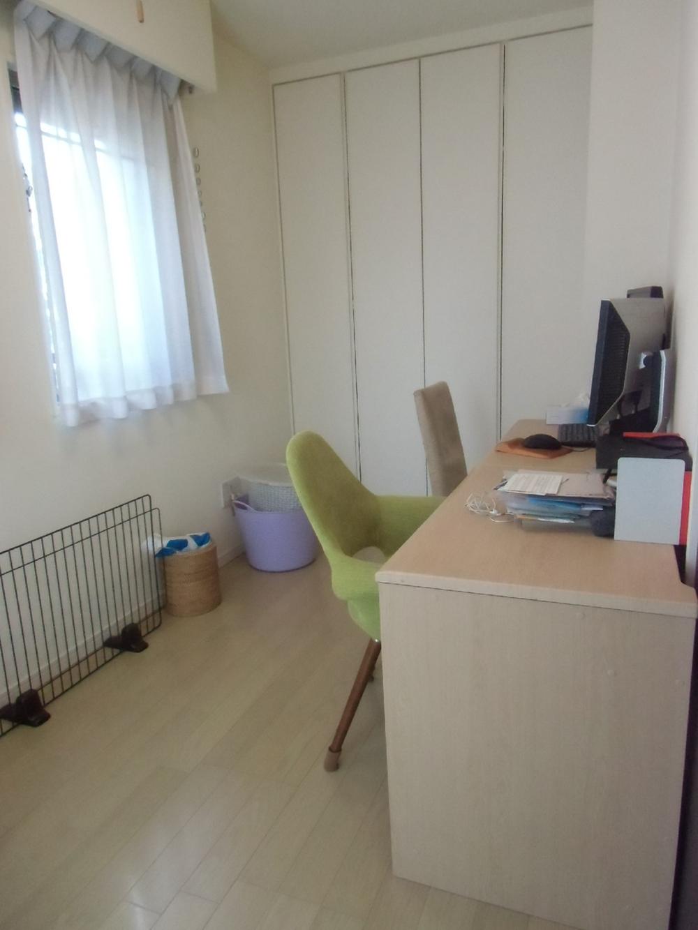 Kitchen. Western-style 5.1 Pledge (September 2013) Shooting