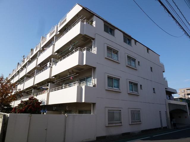 Local appearance photo. Local (12 May 2013) Shooting