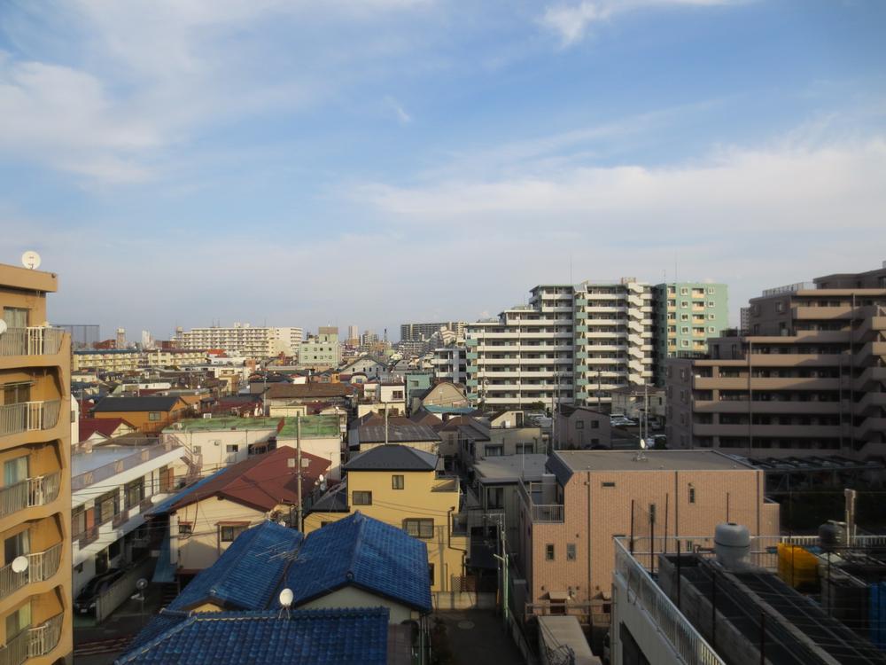 View photos from the dwelling unit. View from the site (January 2014) Shooting