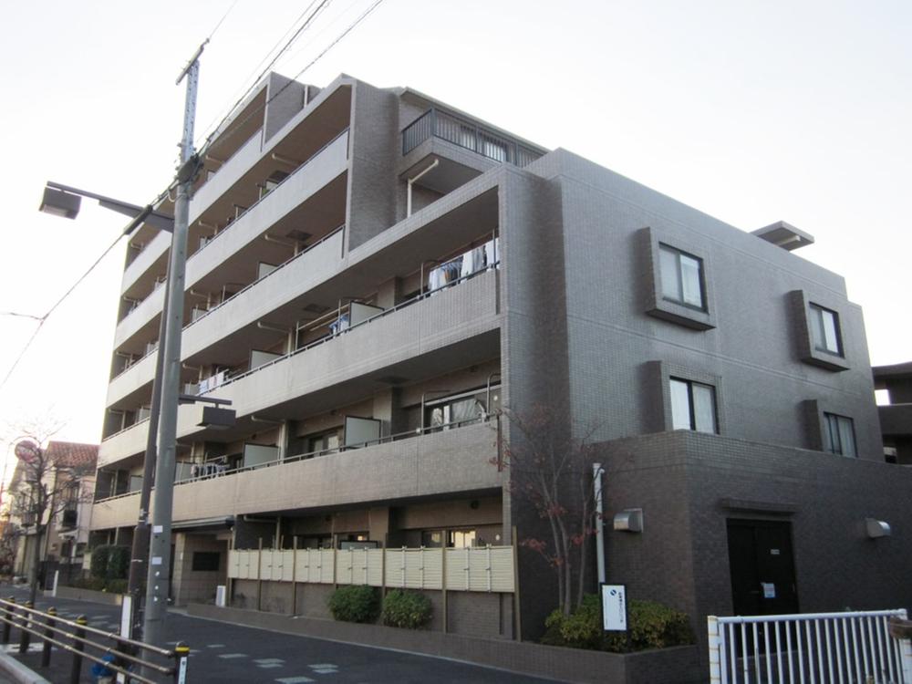 Local appearance photo. Neighborhood is a quiet environment.