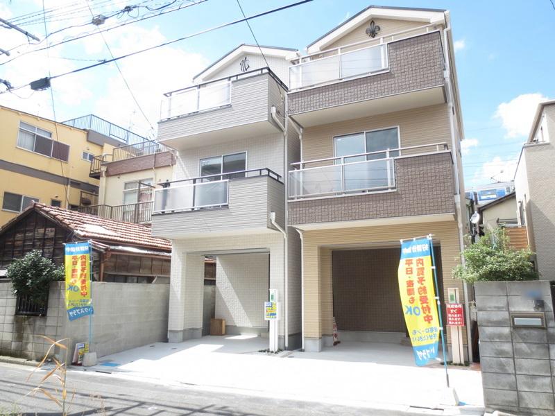 It was realized this day of southeast direction at the station near. Local (August 2013) Shooting