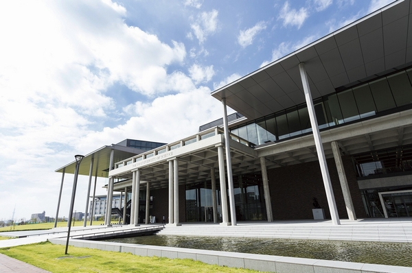 Tokyo University of Science Library [About 200m ・ 3-minute walk (about 220m ・ A 3-minute walk)] ( ※ 3)