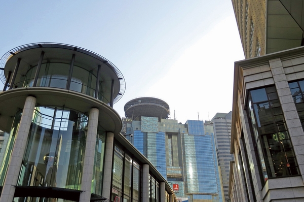 Akasaka (Photo Station) JR Joban Line "Kanamachi" direct 33 minutes from the station to "Akasaka" station (35 minutes) ※ 4 ※ Tokyo Metro Chiyoda Line rode in the "Ayase" station