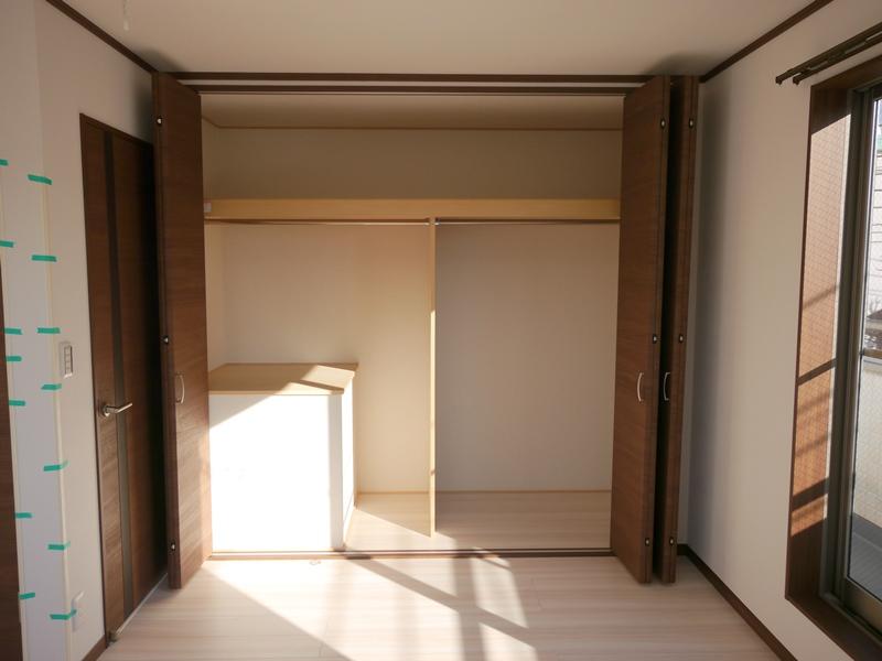 Non-living room. 1 Building Room storage