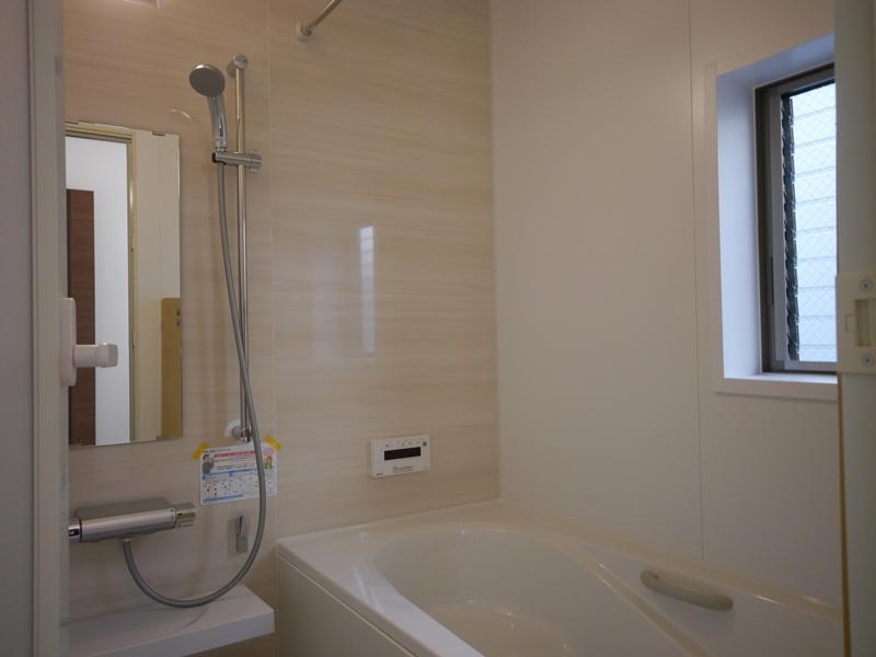 Bathroom. 1 Building bathroom