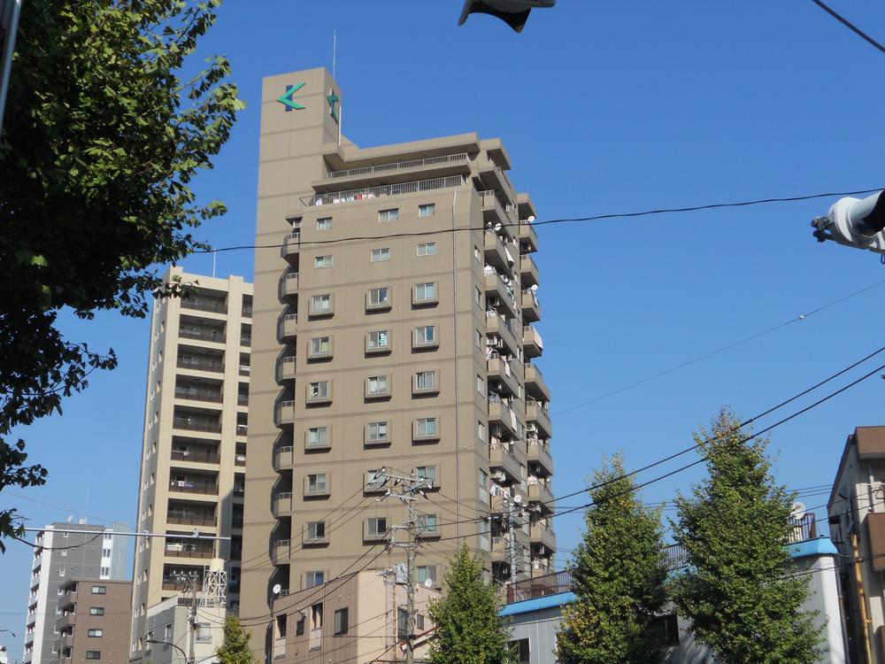 Local appearance photo. Local (11 May 2013) Shooting