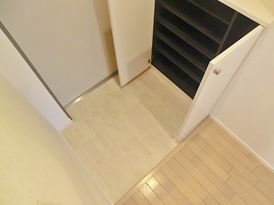 Entrance. Beautiful entrance.