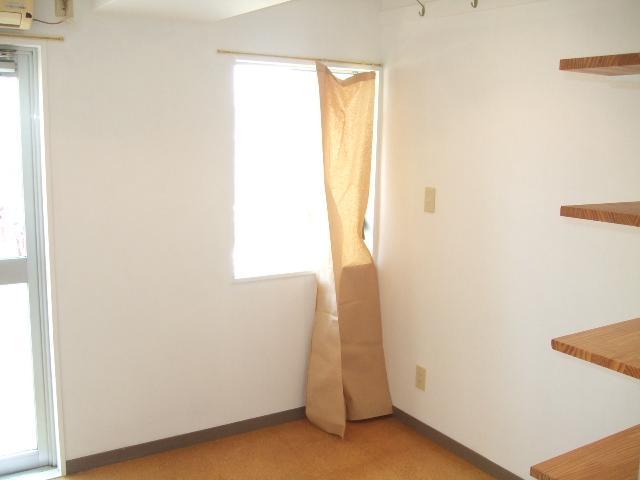 Living and room. Western-style 1