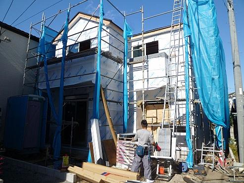 Local photos, including front road. Local (November 19 shooting)