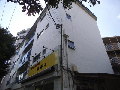 Building appearance. It is before the eyes across Ario road! ! 