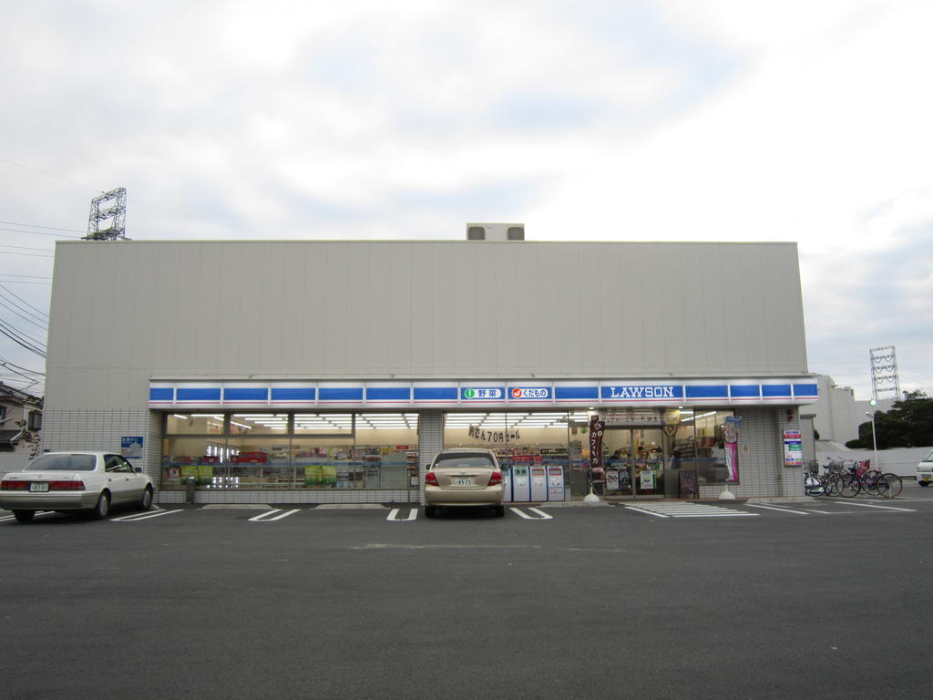 Convenience store. Lawson Aoto 6-chome store up (convenience store) 163m