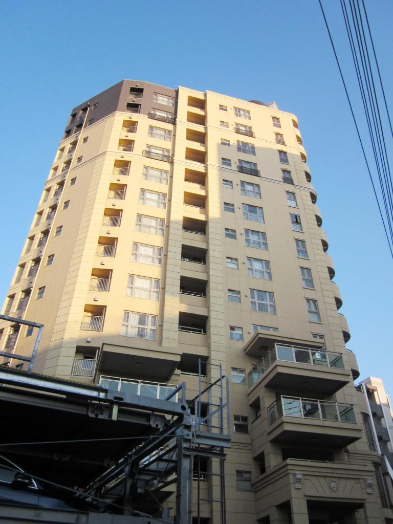 Local appearance photo. Top-floor room.