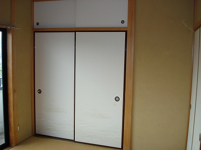 Other room space. Storage is abundant. 