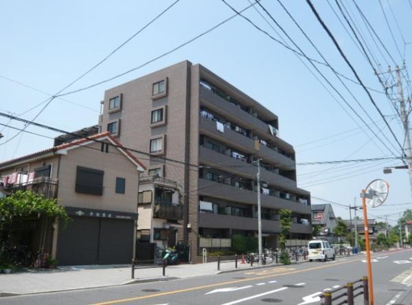 Local appearance photo