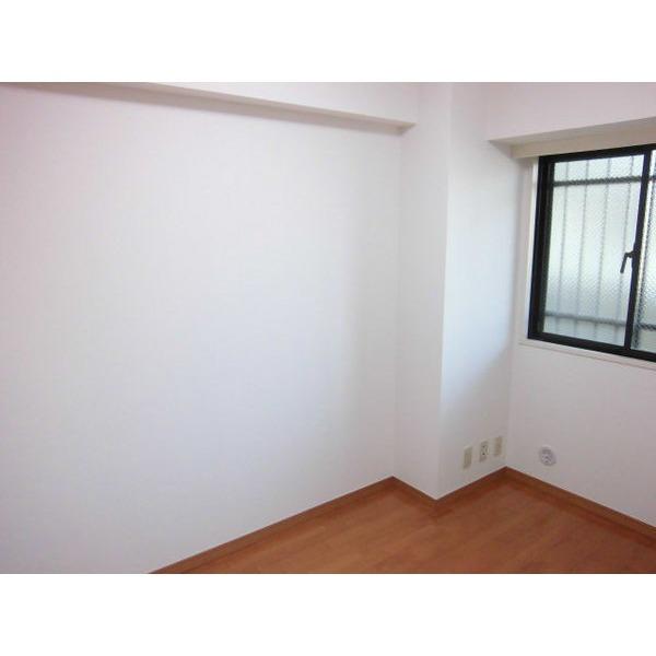 Non-living room. Indoor (11 May 2013) Shooting