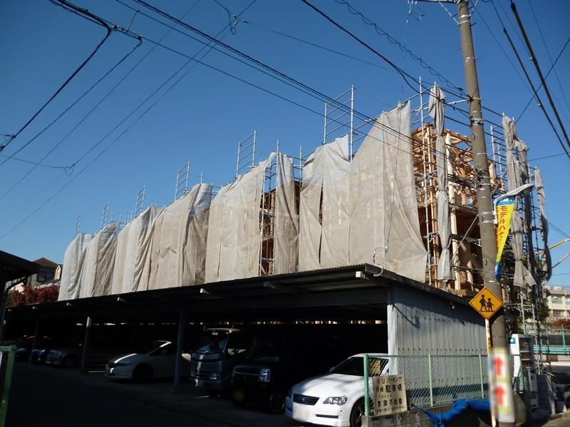 Local appearance photo. Local (11 May 2013) Shooting