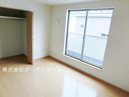 Model house photo. ■ "Kanamachi" station use & Mizumoto Park at close, It is a smile full of new mansion. Boast of living is, Whopping 19 Pledge. ■