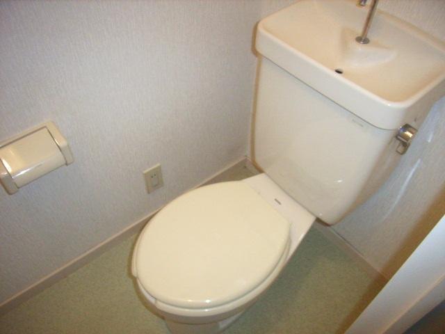Toilet. ☆ toilet ☆
