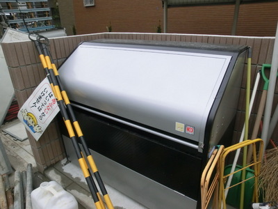 Other common areas. Convenient on-site waste storage.