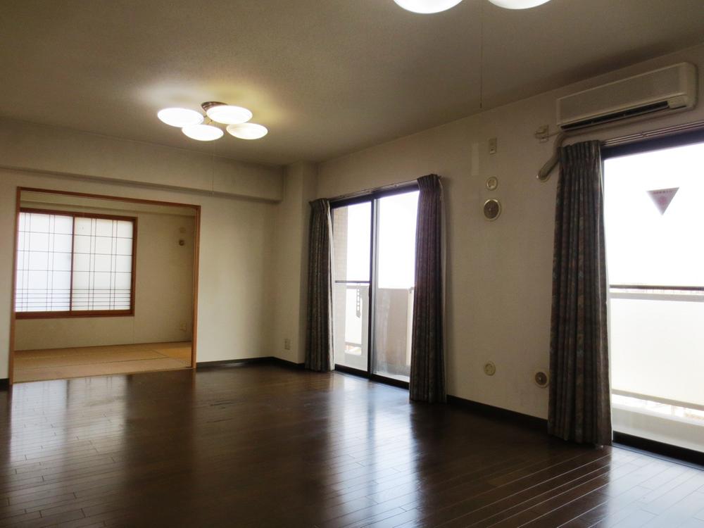 Living. Indoor (January 2014) Shooting