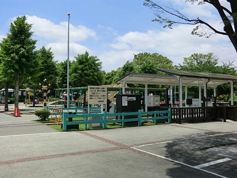 park. 560m to Shinjuku traffic park