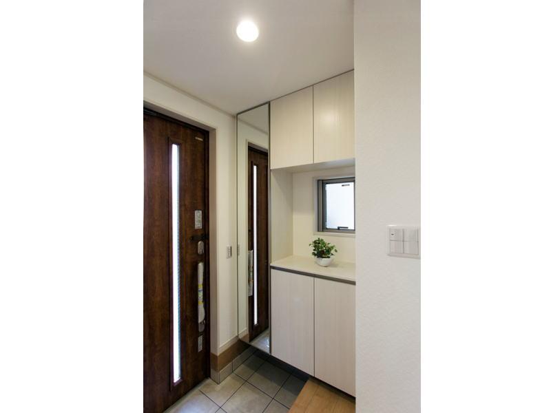 Entrance. Building 2 entrance