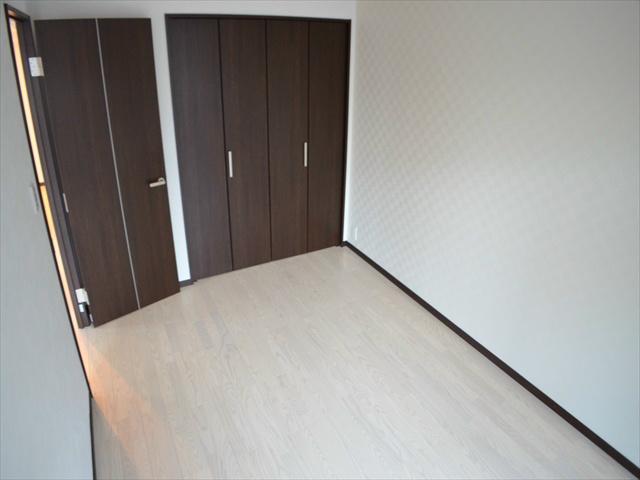 Non-living room. Large storage with a Western-style