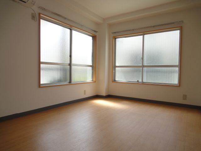 Living and room. Western is