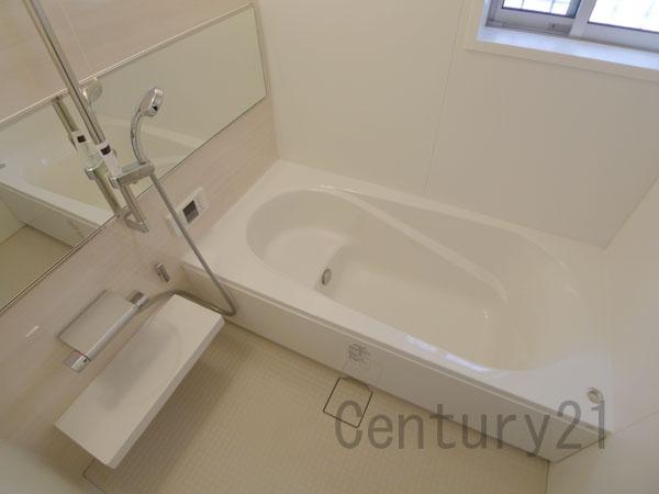 Bathroom. Building 2