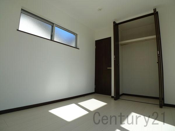 Non-living room. Building 2