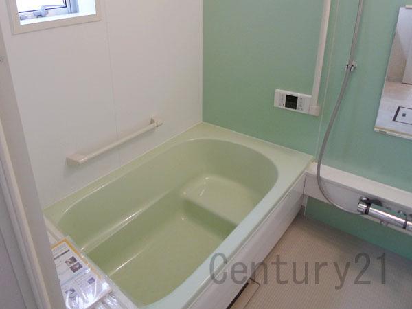 Bathroom. Light full bathroom