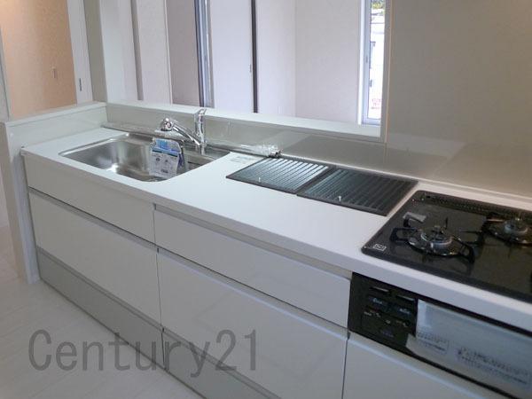 Kitchen. Open-minded counter kitchen at a glance it can be seen in the living room
