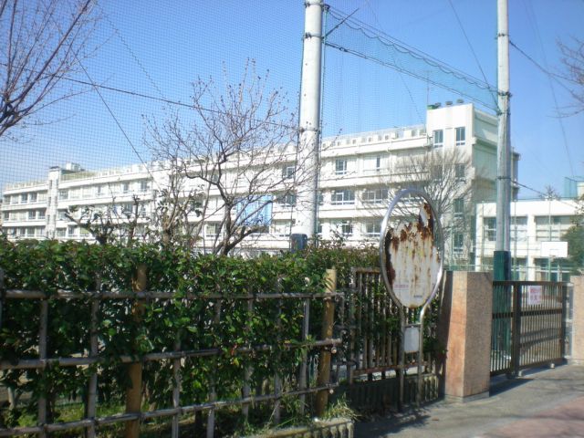 Junior high school. Municipal Tateishi 480m up to junior high school (junior high school)