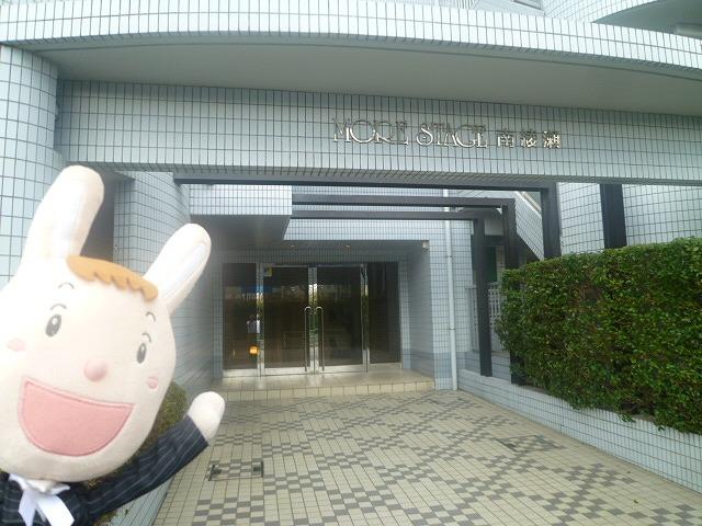 Entrance. Common areas