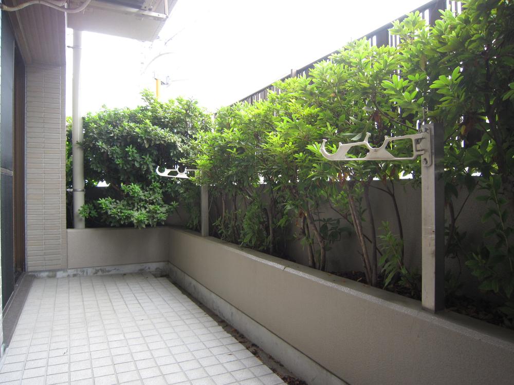 Balcony. Local (August 2013) Shooting